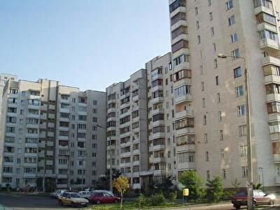 Київ, Теодора Драйзера вул., 36