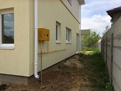 Києво-Святошинський район, с. Петропавлівська Борщагівка, Херсонская вул., 30