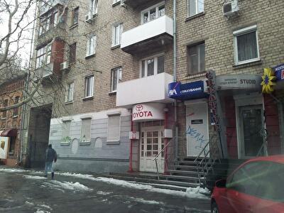 Володимира Мономаха вул., 25А