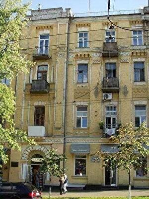 Льва Толстого ул., 5