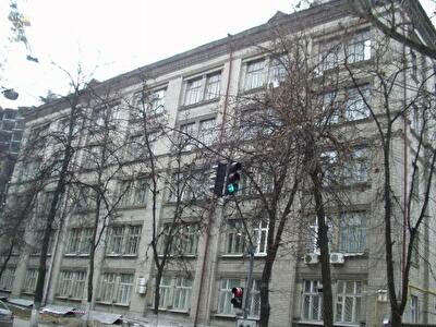 Леонида Первомайского ул., 6