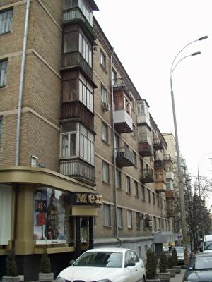 Леси Украинки бул., 4