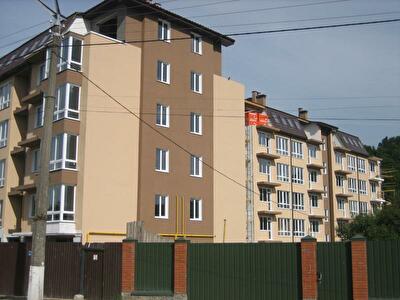 Обухівський район, смт Козин, Київська вул., 128