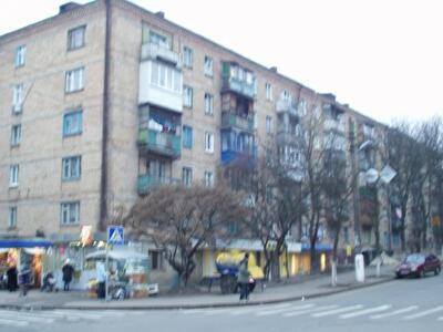 Краснопільська вул., 13/16
