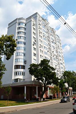 Освіти вул., 3