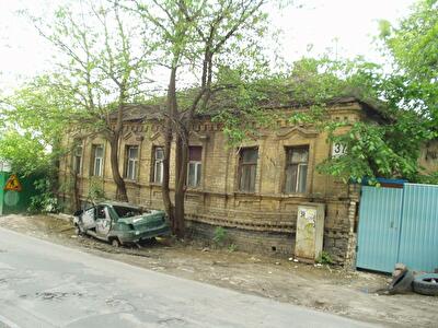 Київ, Олегівська вул., 37