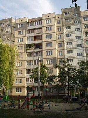 Киев, Дмитрия Луценко ул., 5