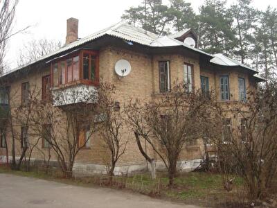 Дніпроводська вул., 9/2