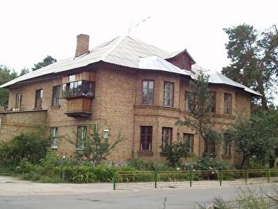 Днепроводская ул., 10