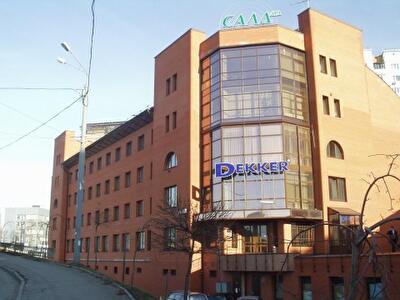 Дегтярівська вул., 33Б