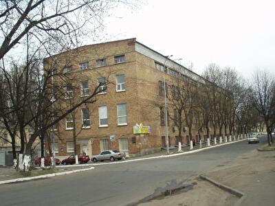 Машинобудівна вул., 42