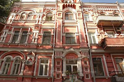 Киев, Вознесенский спуск, 1-3