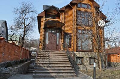 Киев, Волжская ул., 5