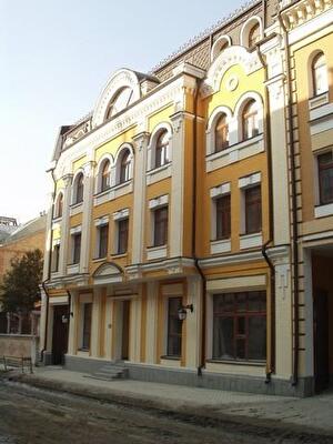 Андреевский спуск, 18