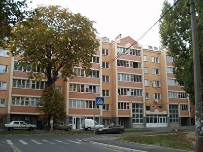 Ніжинська вул., 10