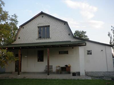 Киево-Святошинский район, с. Крюковщина, Полевая ул., 54