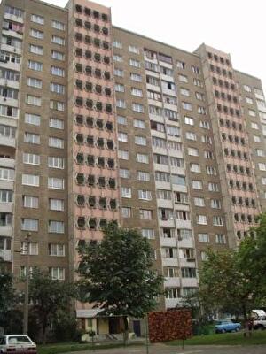 Симиренка вул., 11