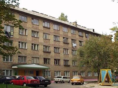 Салютная ул., 3