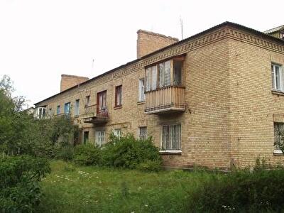 Радистів вул., 44