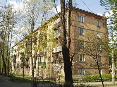Искровская ул., 18