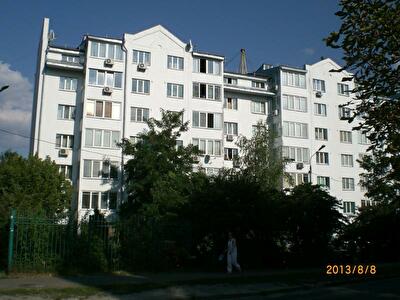 Киев, Василия Жуковского пер., 10
