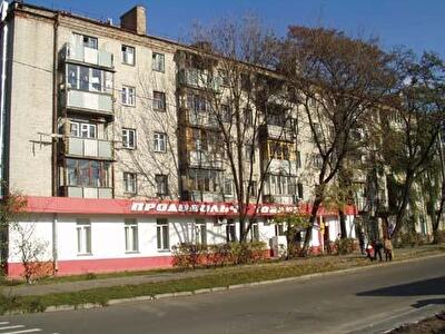 Дегтярівська вул., 32
