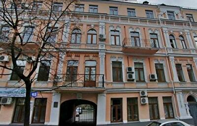 Верхній Вал вул., 62