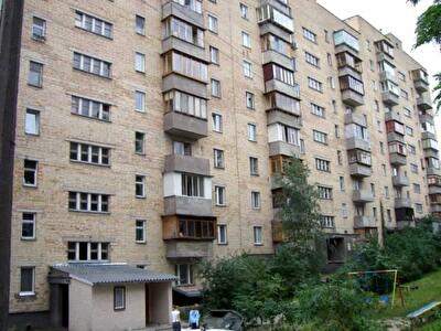 Вітряні Гори вул., 17