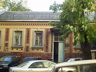 Киев, Владимира Антоновича ул., 12Б