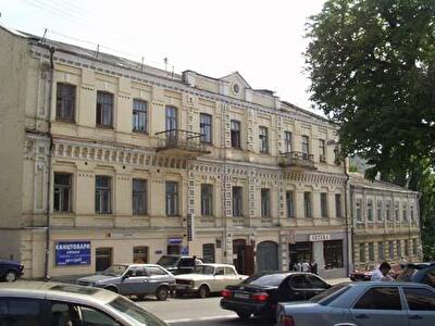 Бульварно-Кудрявська вул., 35