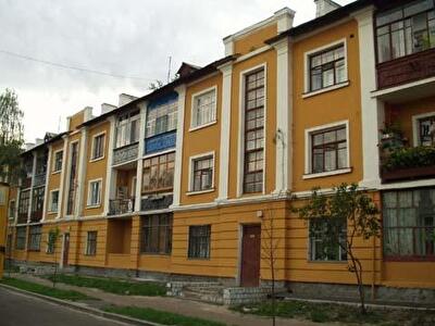 Киев, Волховская ул., 3