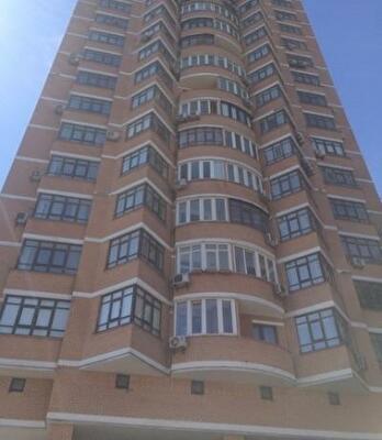 Киев, Бульварно-Кудрявская ул., 11