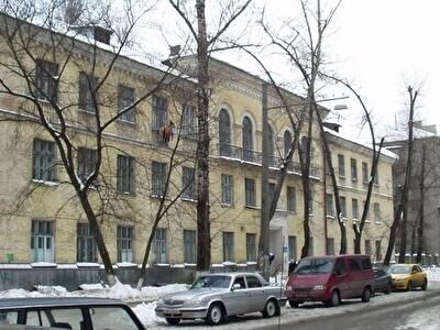 Киев, Василия Сурикова ул., 5