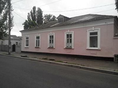 Запорізька обл., Бердянський район, м. Бердянськ, Земська вул., 10
