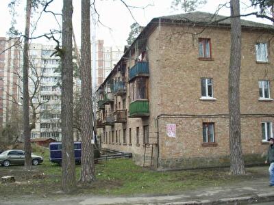 Михаила Котельникова ул., 21