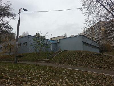 Мостицька вул., 24