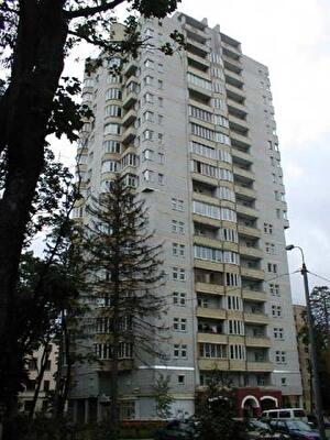 Киев, Михаила Котельникова ул., 31