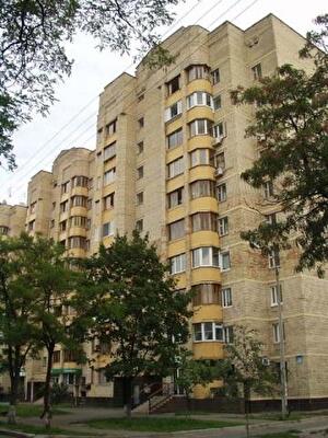 Новодарницька вул., 12