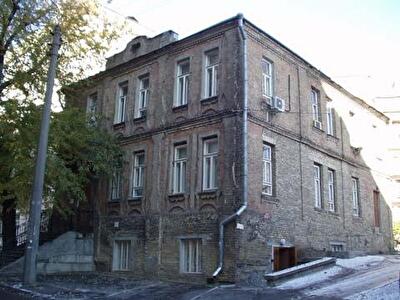 Киев, Тропинина ул., 1