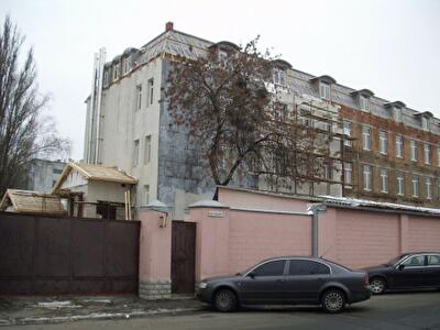 Юрия Матущака пер., 3
