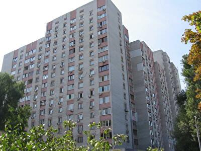 Ревуцкого ул., 5