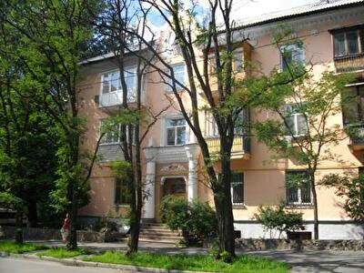 Киев, Дружбы Народов бул., 22А