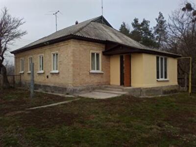 Корсунь-Шевченковский район, с. Деренковец, Центральная ул., 5