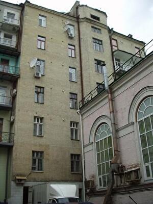 Крещатик ул., 8Б