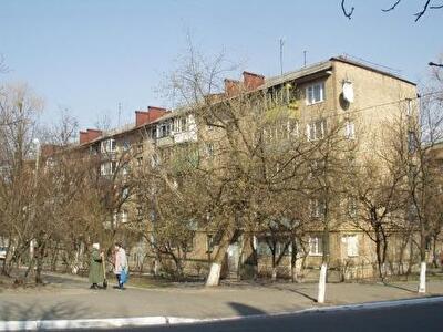 Краснопільська вул., 12А