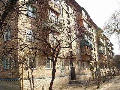 Краснопільська вул., 9