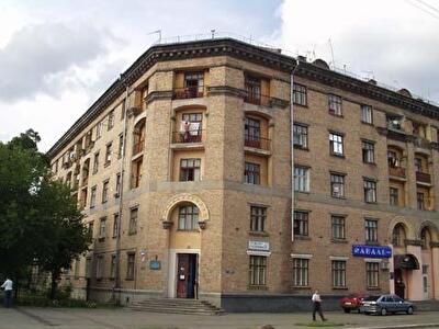 Киев, Севастопольская ул., 7/13