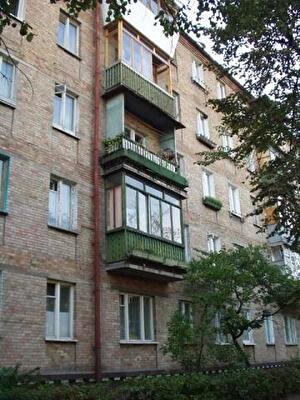 Киев, Павла Вирского бул., 45