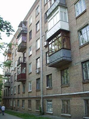Леси Украинки бул., 32А