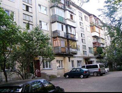 Алишера Навои просп., 76